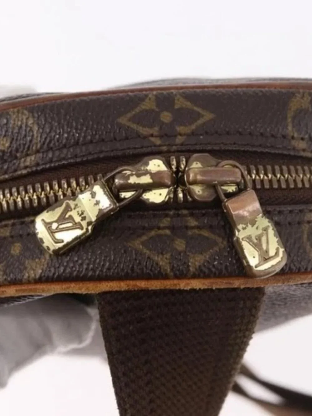 LOUIS VUITTON Monogram Pochette Gange Shoulder Bag M51870 LV Auth 185949